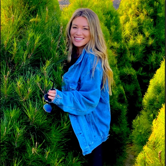 Meet your Posher, Chelsea - Picture 1 of 2